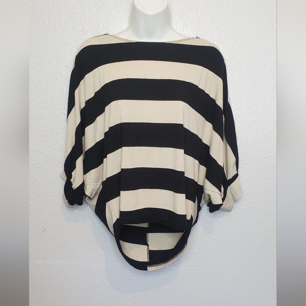 Striped Black & Cream Cropped Slouchy Dolman Knit Top Size Medium